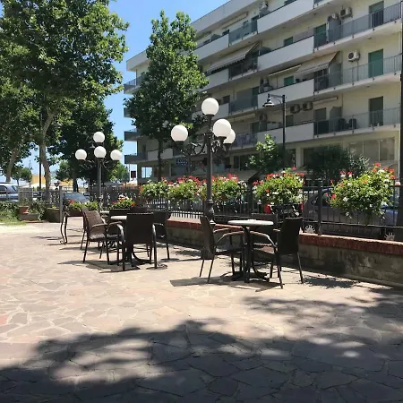 Hotel Darsena Cesenatico Exterior foto